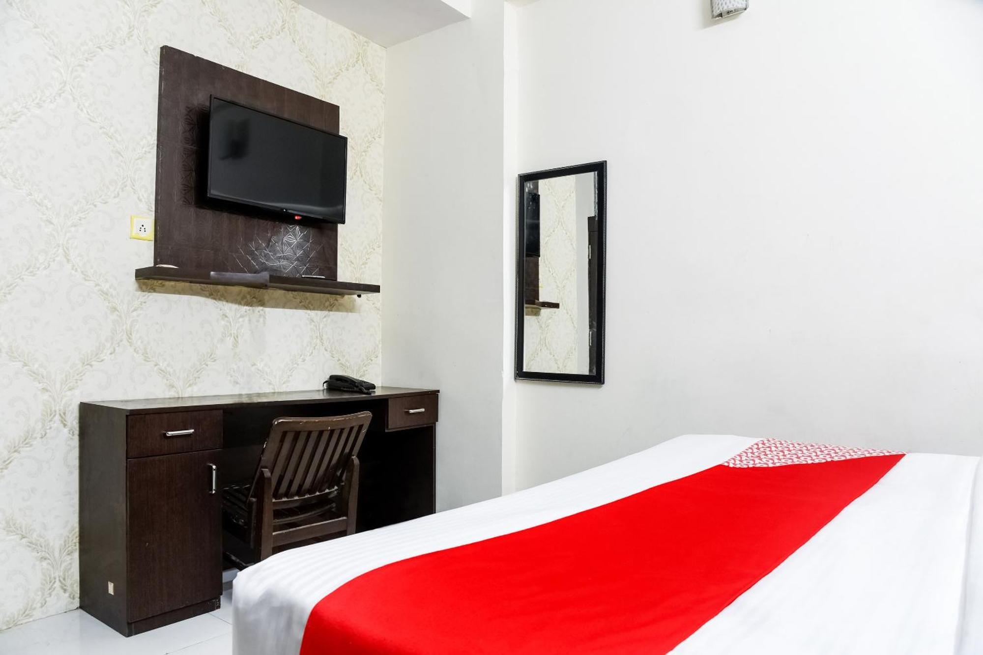 Hotel O Radhika Palace Bhopal Ngoại thất bức ảnh