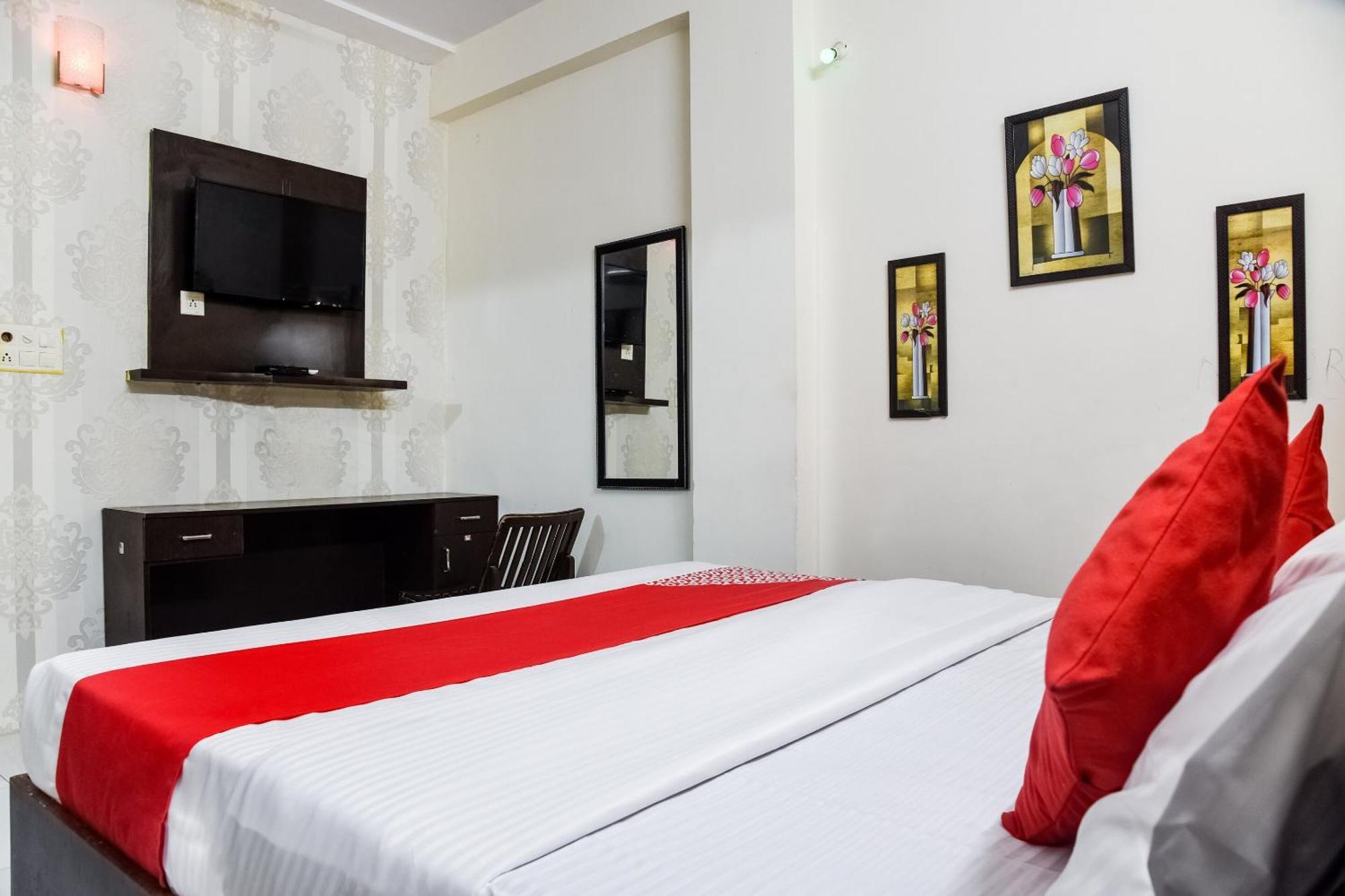 Hotel O Radhika Palace Bhopal Ngoại thất bức ảnh
