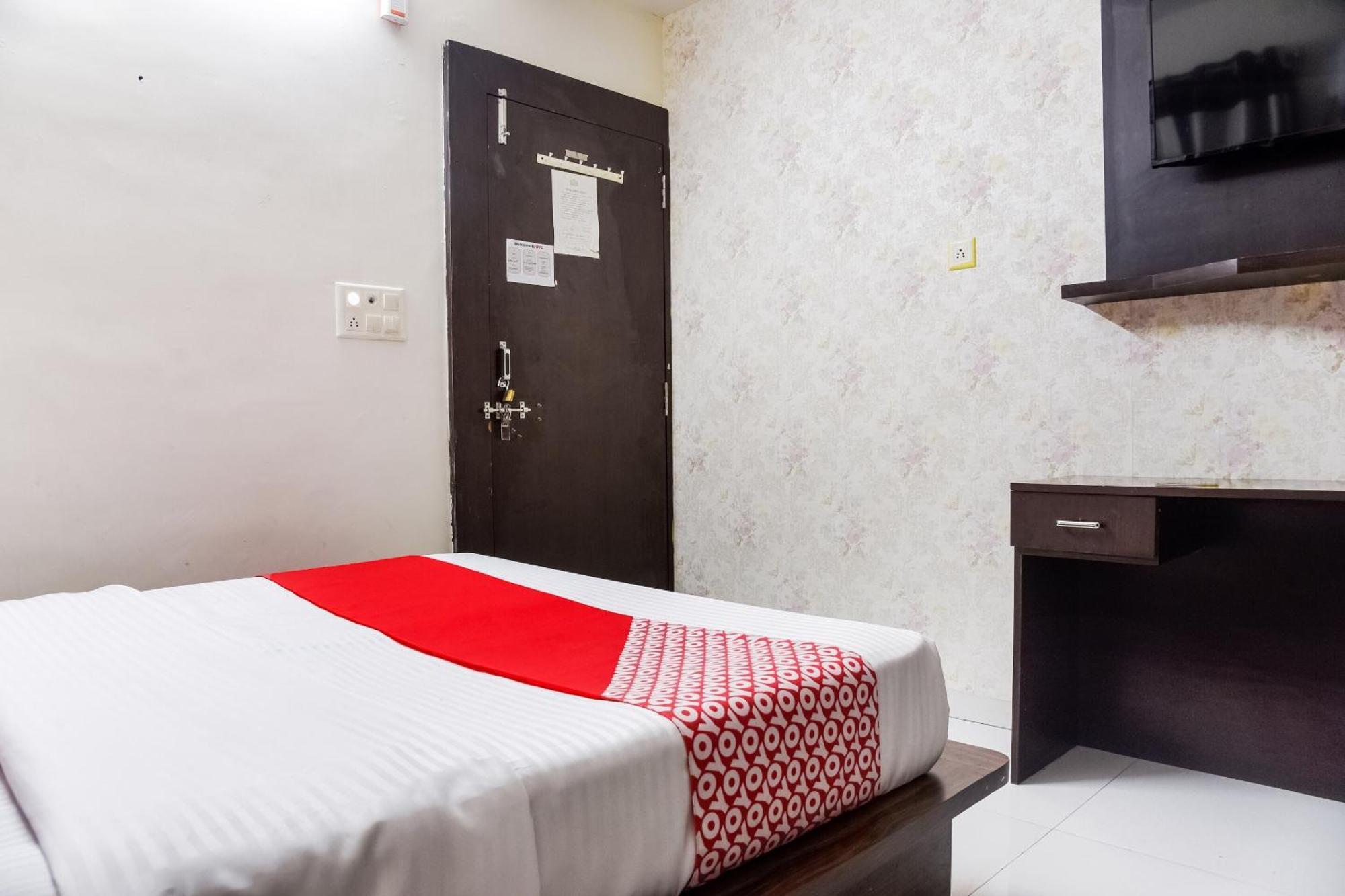 Hotel O Radhika Palace Bhopal Ngoại thất bức ảnh