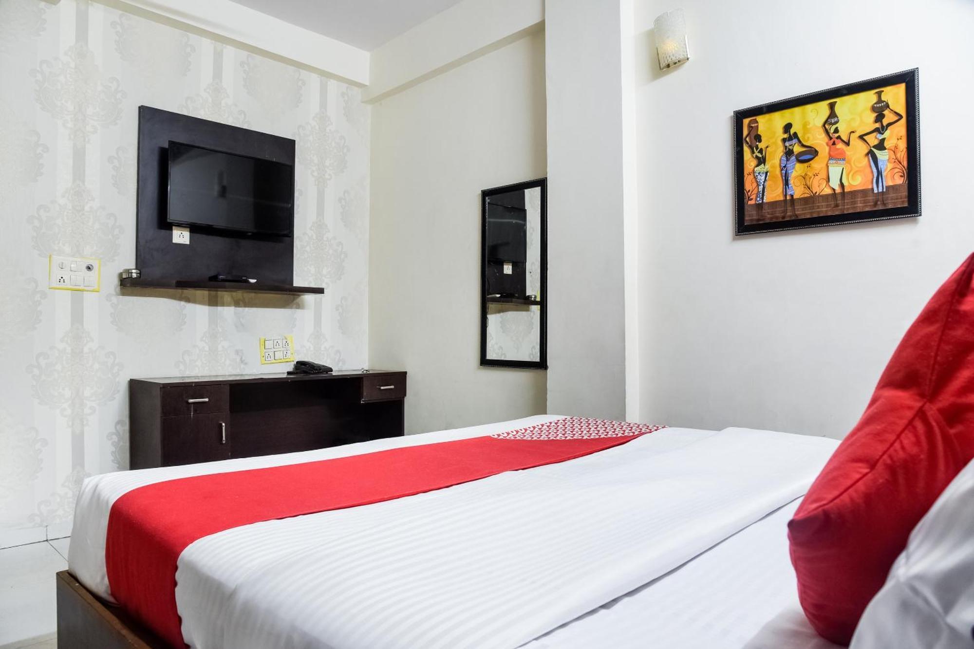 Hotel O Radhika Palace Bhopal Ngoại thất bức ảnh