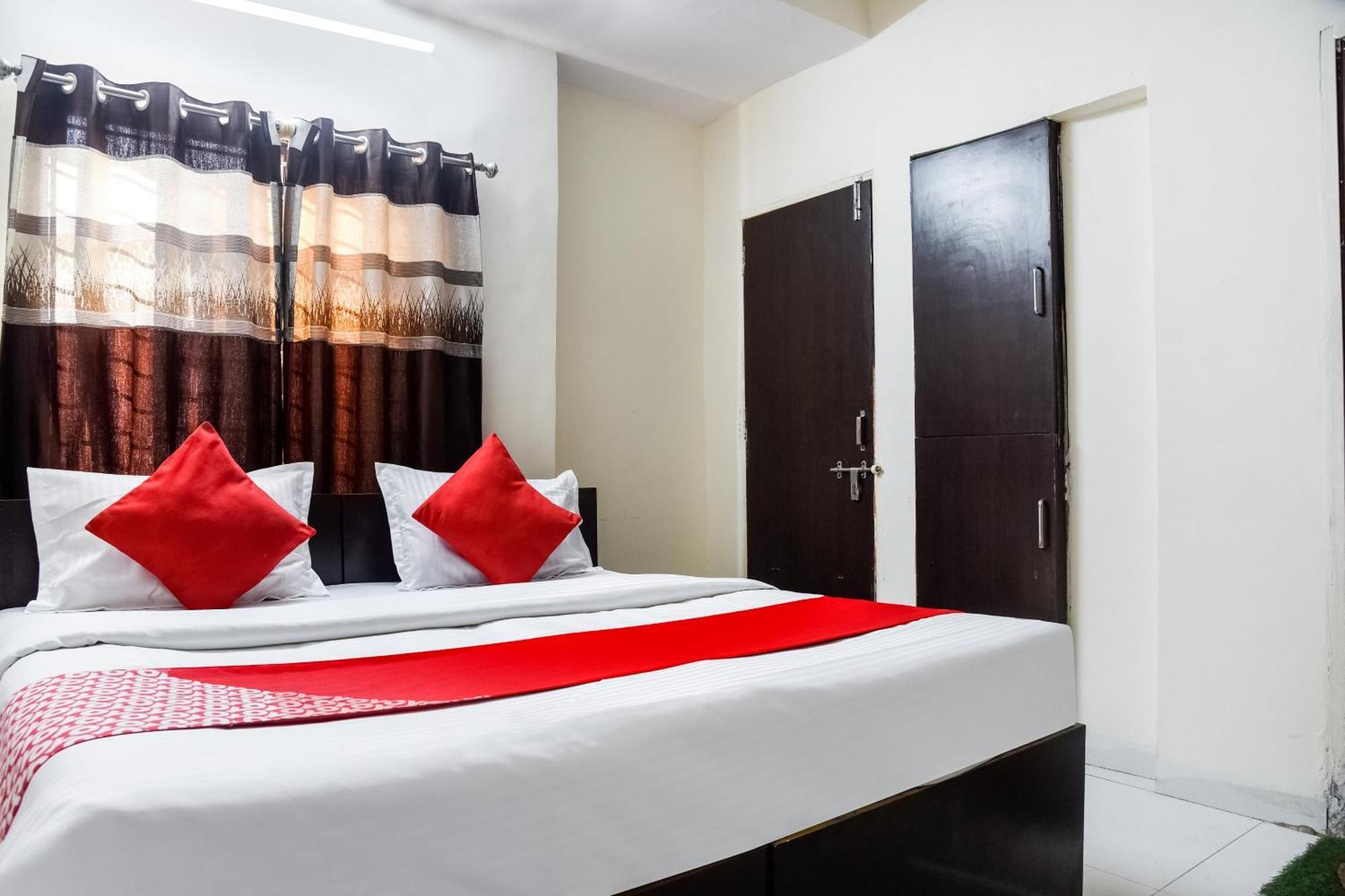 Hotel O Radhika Palace Bhopal Ngoại thất bức ảnh