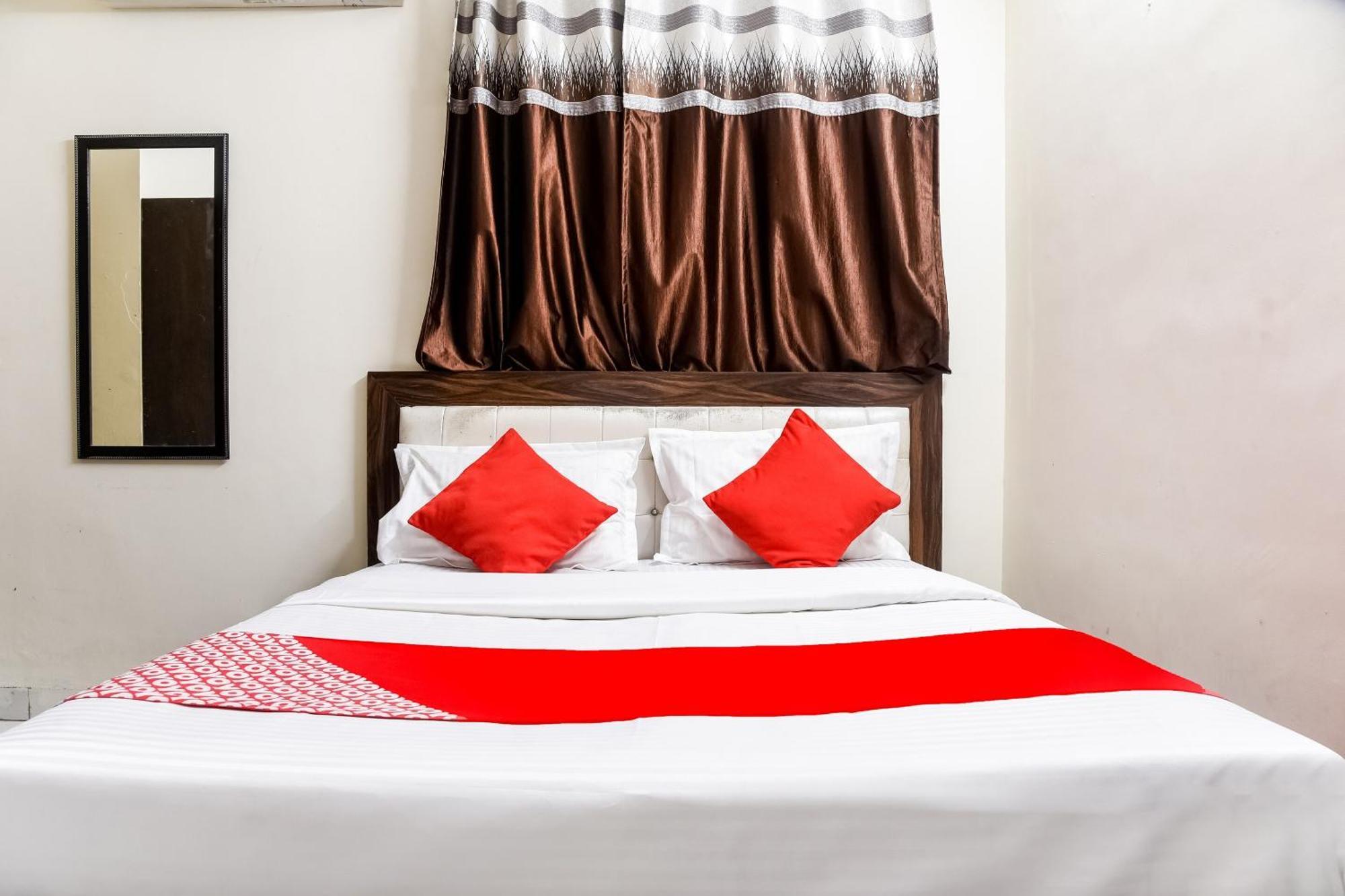 Hotel O Radhika Palace Bhopal Ngoại thất bức ảnh